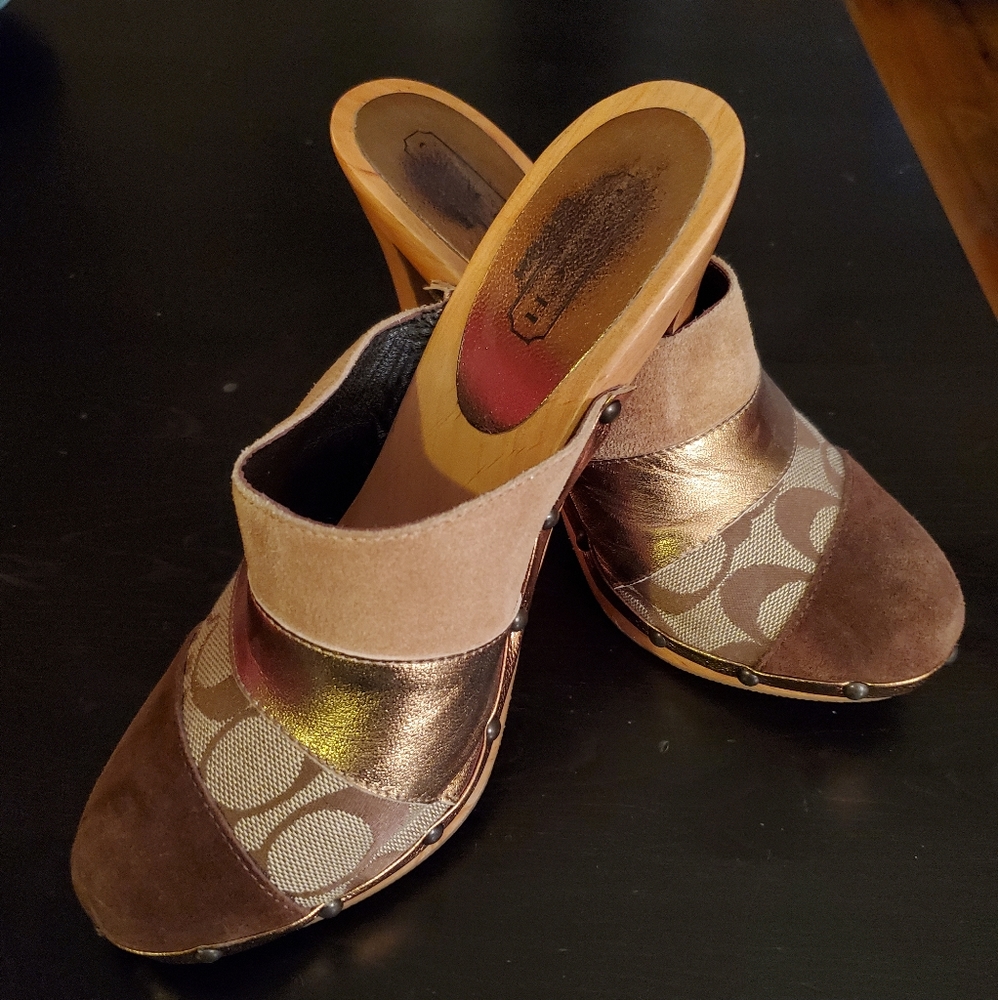 Coach clogs, 7.5M